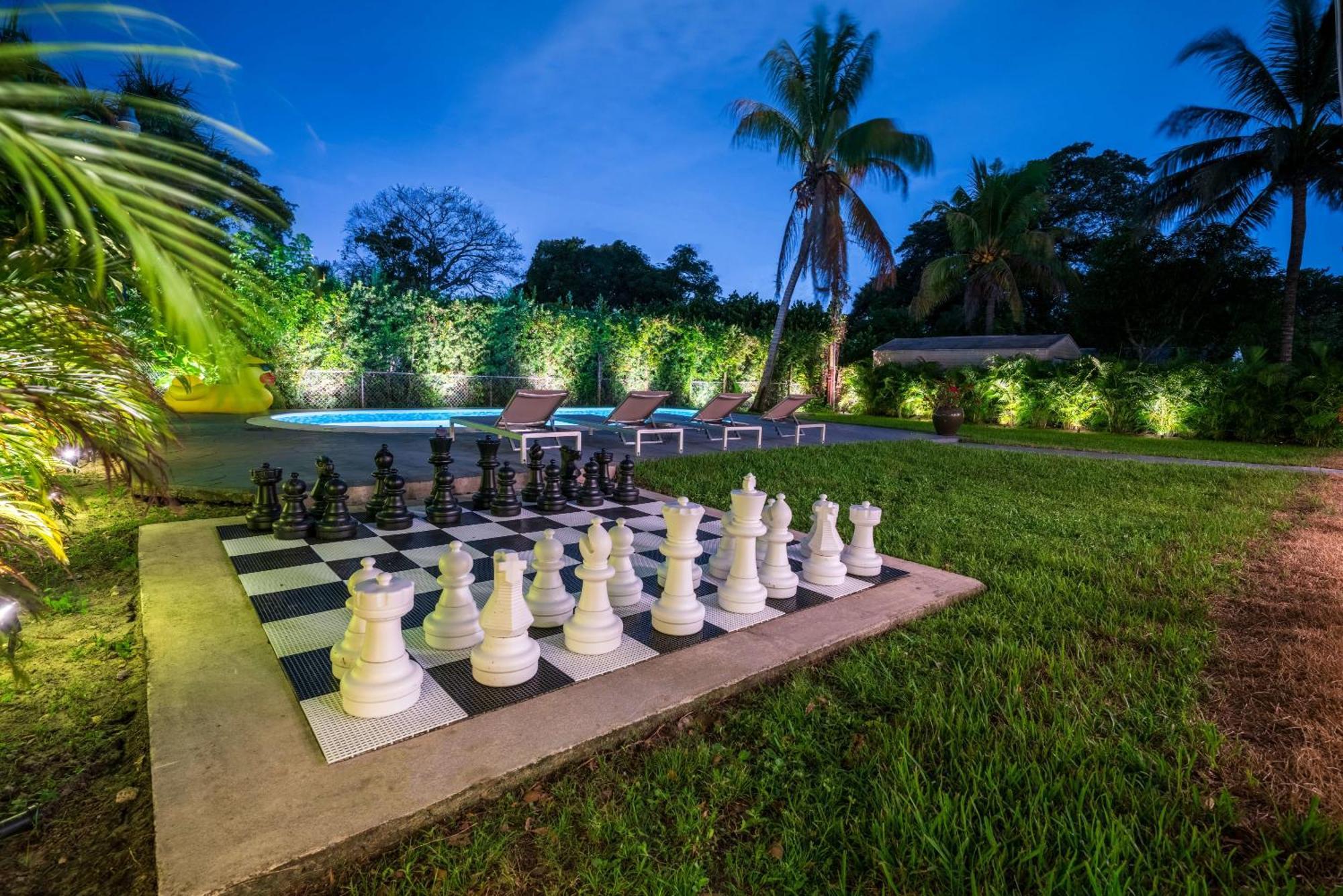Вилла New Tropical Oasis Retreat In Майами Экстерьер фото